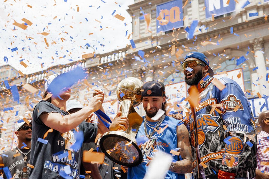 Liga NBA - koszykarze Knicks otrzymali klucze do miasta, przeszła parada Liga NBA - koszykarze Knicks otrzymali klucze do miasta, przeszła parada