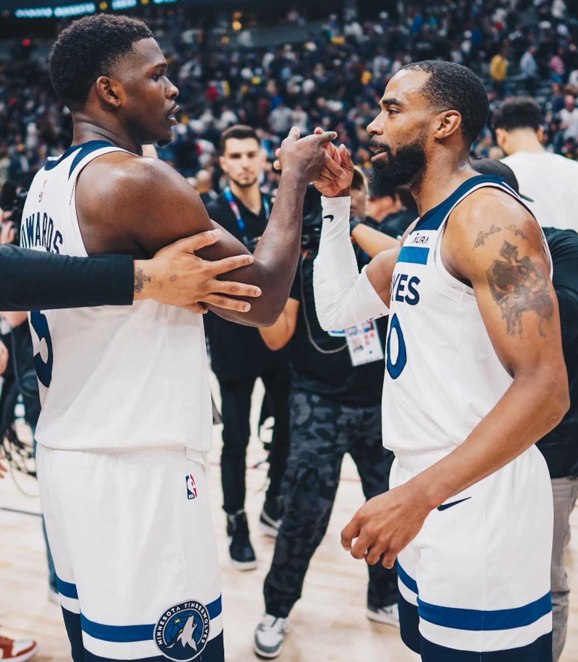 Liga NBA - porażka mistrzów na inaugurację drugiej rundy play-off