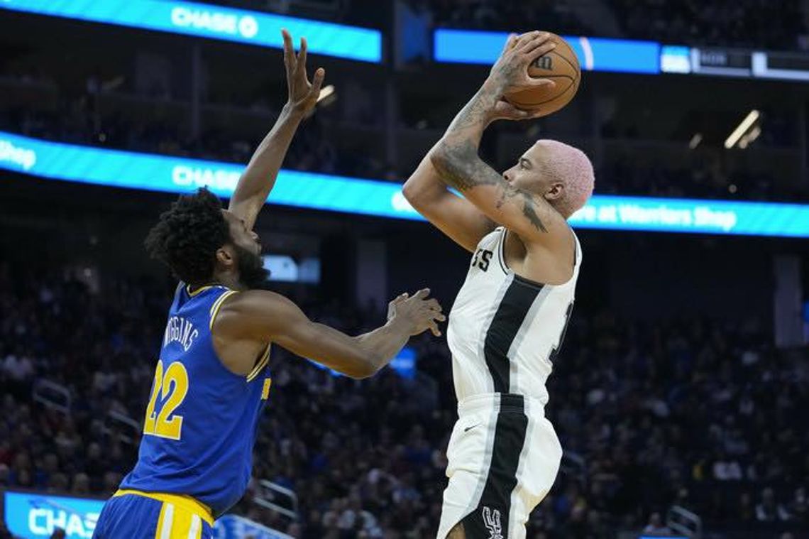 Liga NBA - rekordowa frekwencja w San Antonio, słaby występ Sochana