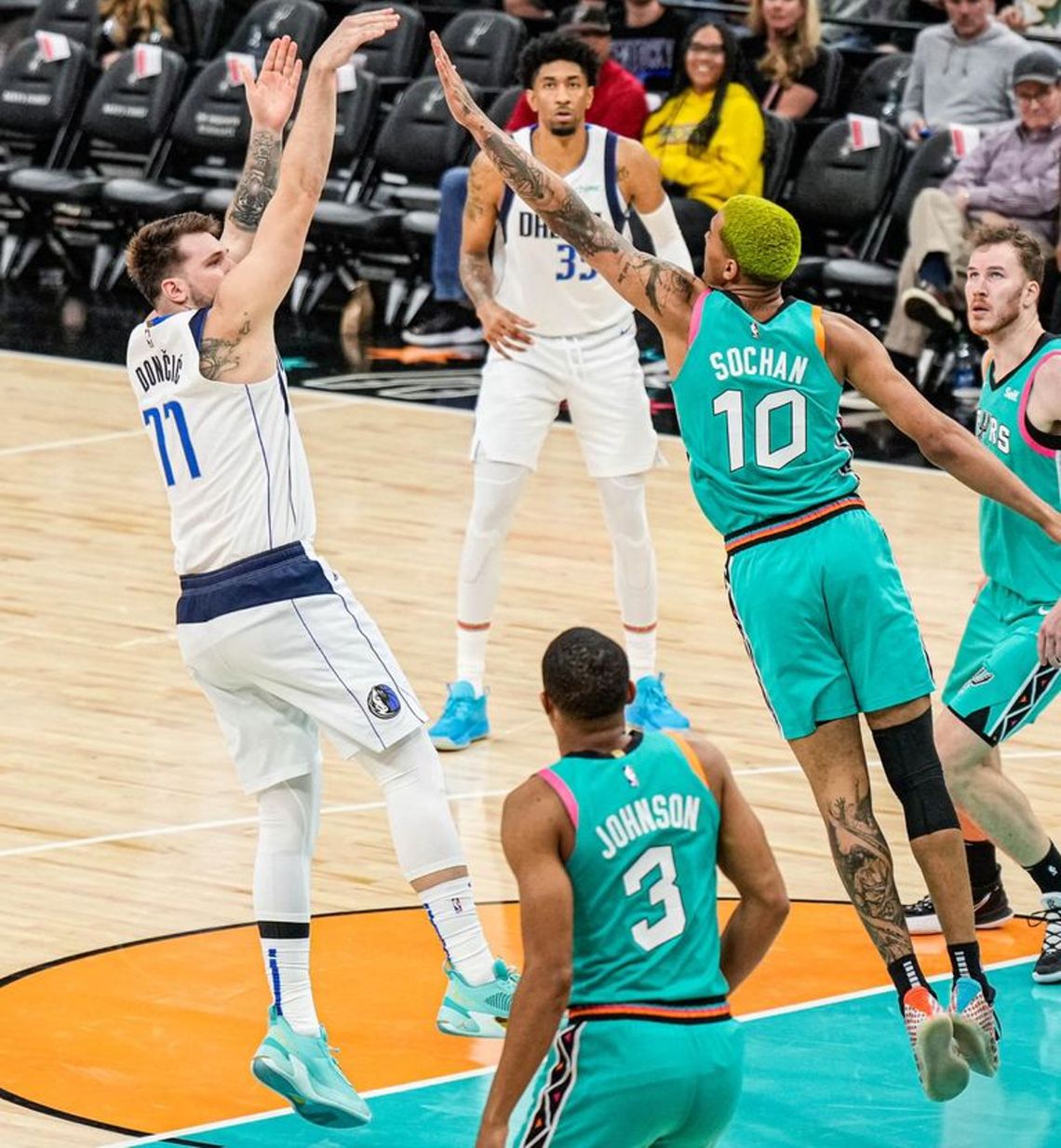 Liga NBA - Sochan zdobył 20 punktów, a Doncic 51 i Spurs przegrali z Mavericks