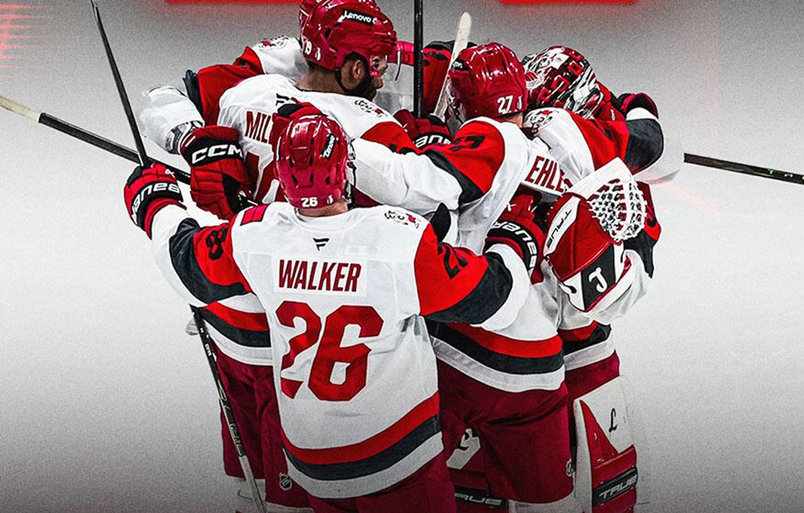 Liga NHL - Hurricanes bliżej wielkiego finału