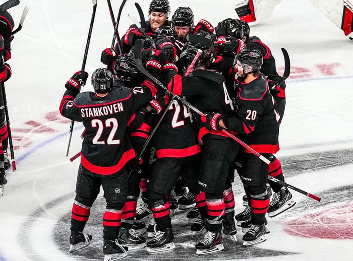 Liga NHL - Hurricanes wyrównali stan finału Liga NHL - Hurricanes wyrównali stan finału