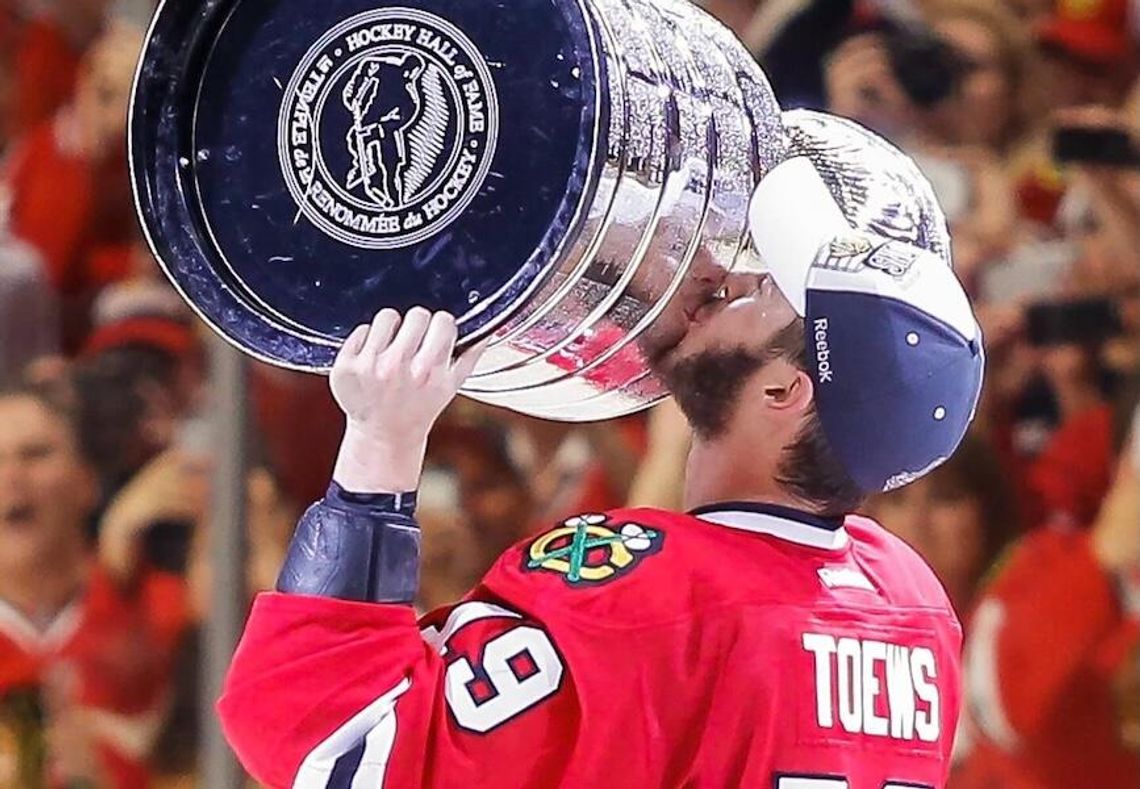 Liga NHL - Jonathan Toews zakończył karierę w wieku 38 lat Liga NHL - Jonathan Toews zakończył karierę w wieku 38 lat