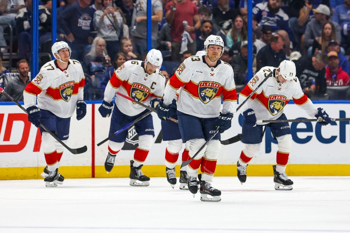 Liga NHL - obrońcy tytułu rozpoczęli play off od zwycięstwa