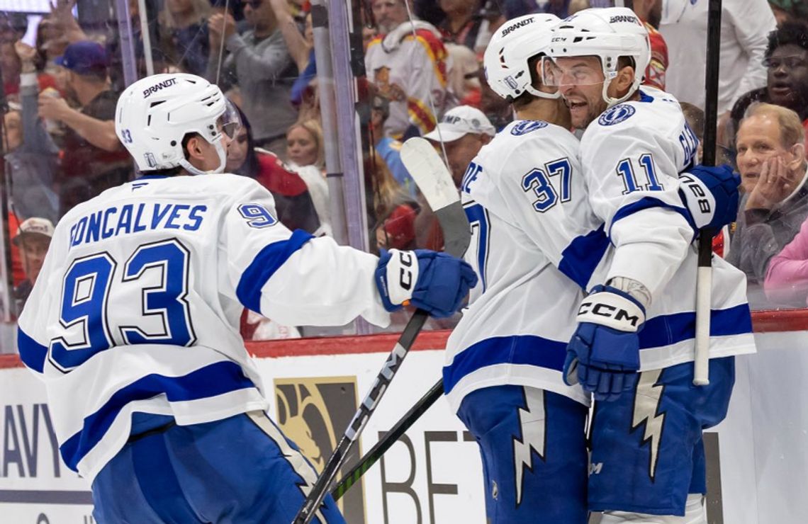 Liga NHL - pierwsza porażka mistrzów w fazie play off