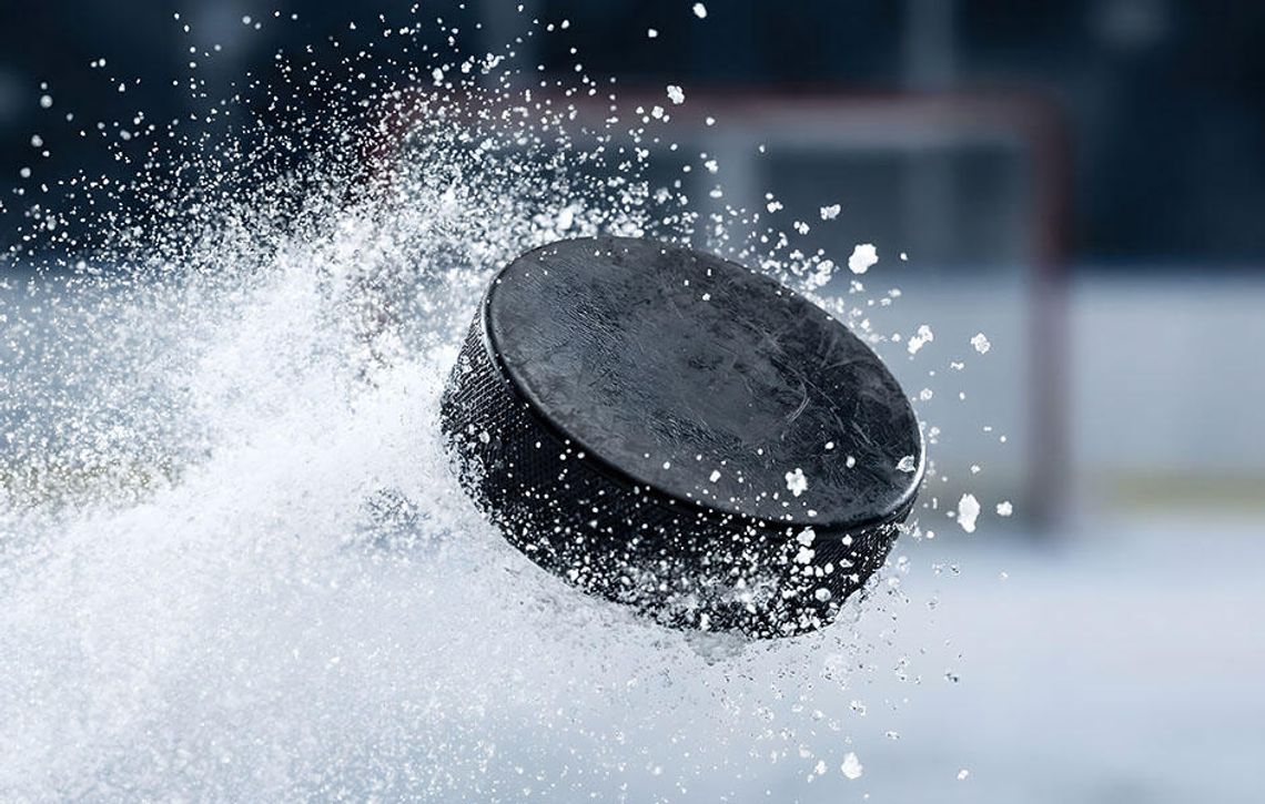 Liga NHL - trafiony krążkiem trener Avalanche opuści końcówkę sezonu zasadniczego Liga NHL - trafiony krążkiem trener Avalanche opuści końcówkę sezonu zasadniczego