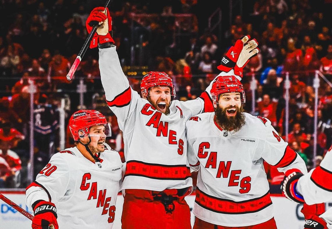 Liga NHL - wygrane Hurricanes i Oilers na początek półfinałów konferencji