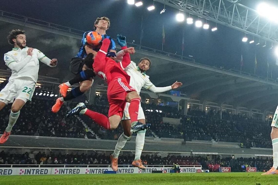 Liga włoska - Atalanta z Zalewskim lepsza od Romy Ziółkowskiego