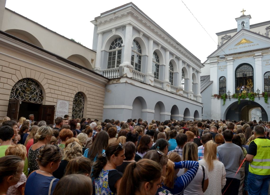 Litwa. Uczniowie szkół polskich rozpoczęli strajk mszą świętą