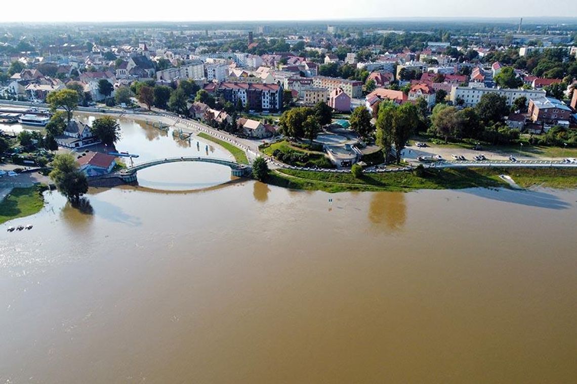 Lubuskie. Sztab kryzysowy z premierem w Nowej Soli; kilka powiatów zgłoszonych do stanu klęski żywiołowej