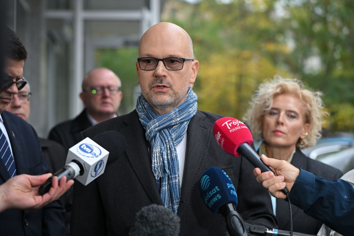 Maciej Berek złożył w Sejmie ślubowanie sędziego TK; spór o Trybunał wkroczył w kolejny etap Maciej Berek złożył w Sejmie ślubowanie sędziego TK; spór o Trybunał wkroczył w kolejny etap