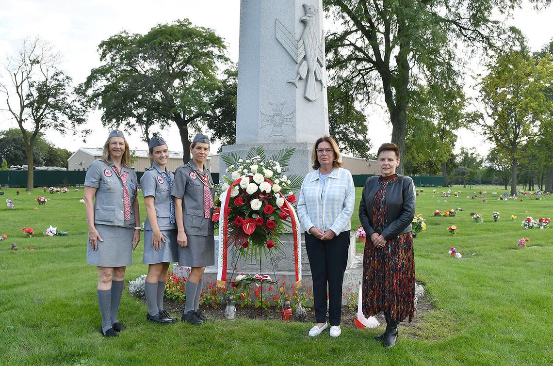 Małgorzata Kidawa-Błońska: „Musimy pamiętać o bohaterach wojny i robić wszystko, żeby świat był spokojny” Małgorzata Kidawa-Błońska: „Musimy pamiętać o bohaterach wojny i robić wszystko, żeby świat był spokojny”