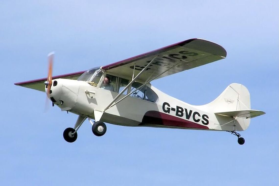 Mały samolot rozbił się w Hinckley: nie żyje pilot, trzylatek ranny