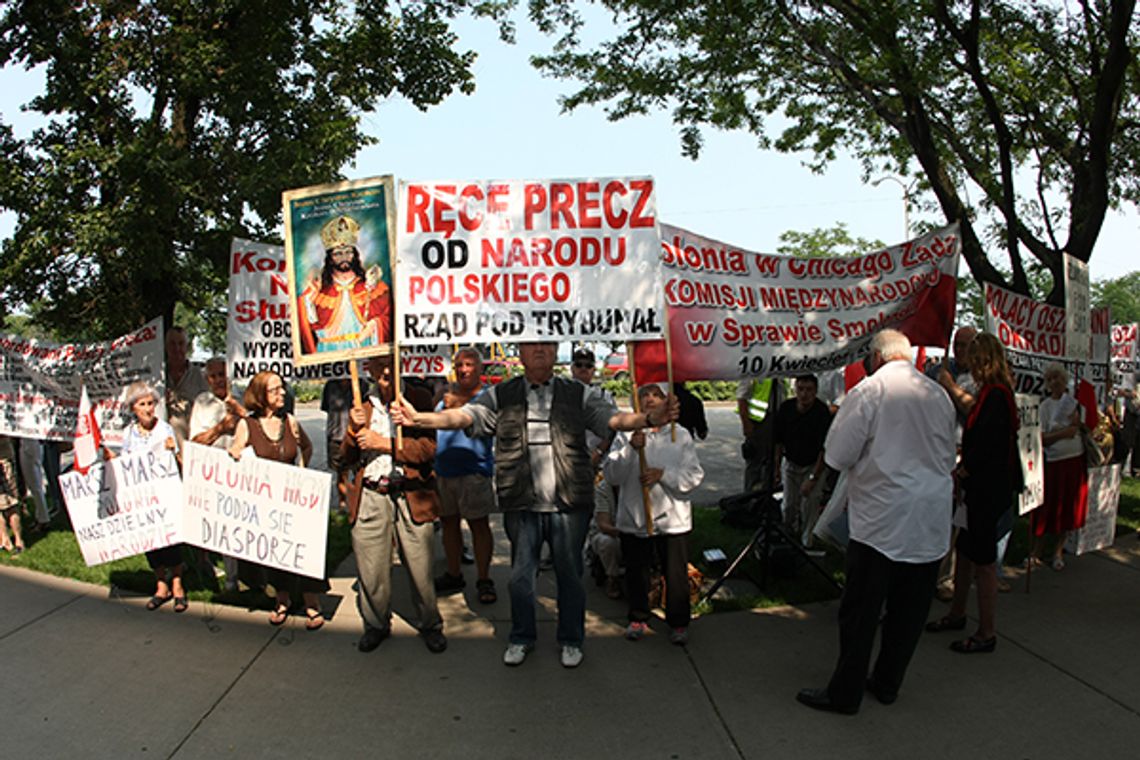 Manifestacja pod polskim konsulatem. ZOBACZ ZDJĘCIA ARTURA PARTYKI