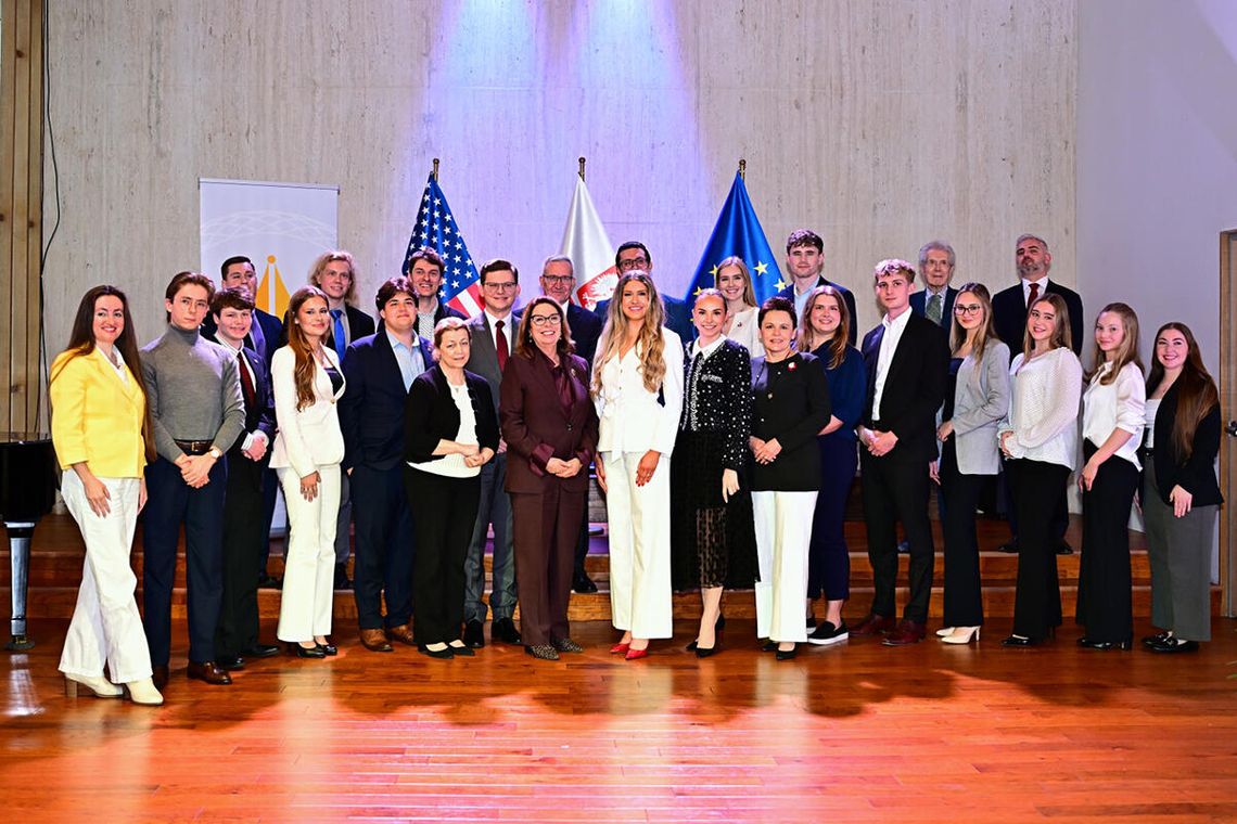 Marszałek Senatu RP spotkała się z polonijną młodzieżą w Chicago
