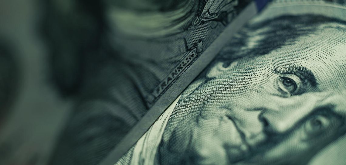 Media: dolar, którego wartość spadła o blisko 10 proc., pierwszą ofiarą wyższych ceł
