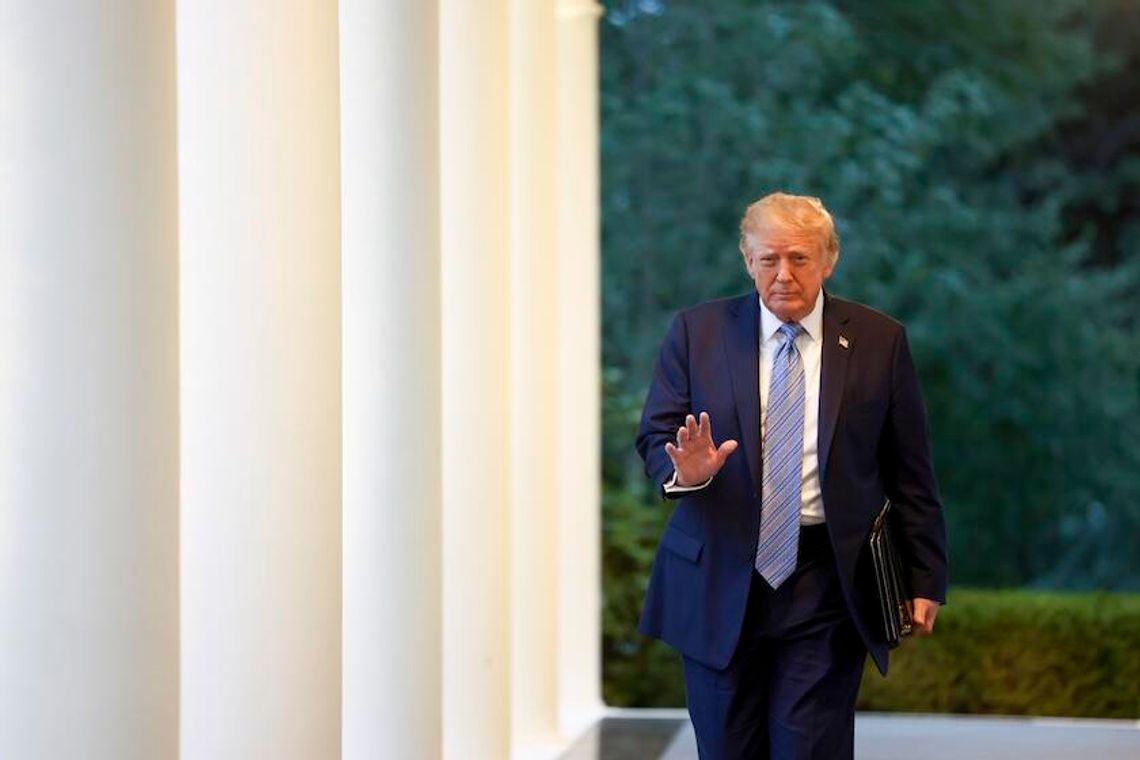 Media: po nowym ostrzeżeniu ws. Bliskiego Wschodu Trump wcześniej wrócił do Waszyngtonu Media: po nowym ostrzeżeniu ws. Bliskiego Wschodu Trump wcześniej wrócił do Waszyngtonu