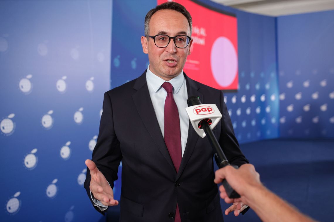 Minister infrastruktury Dariusz Klimczak Człowiekiem Roku Forum Ekonomicznego w Karpaczu Minister infrastruktury Dariusz Klimczak Człowiekiem Roku Forum Ekonomicznego w Karpaczu