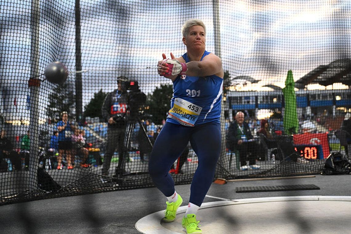 Mistrzostwa Polski - 12. tytuł Włodarczyk w rzucie młotem, Kopeć wygrał bieg na 100 m