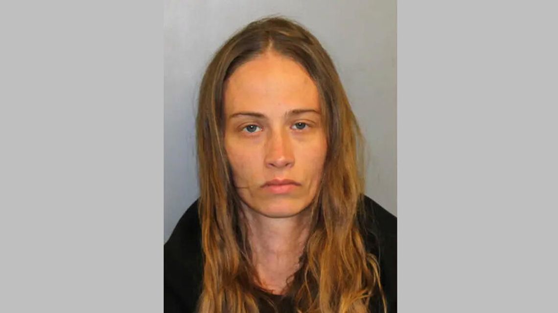 Molly Borowski w areszcie po szaleńczej ucieczce przed policją w Villa Park Molly Borowski w areszcie po szaleńczej ucieczce przed policją w Villa Park