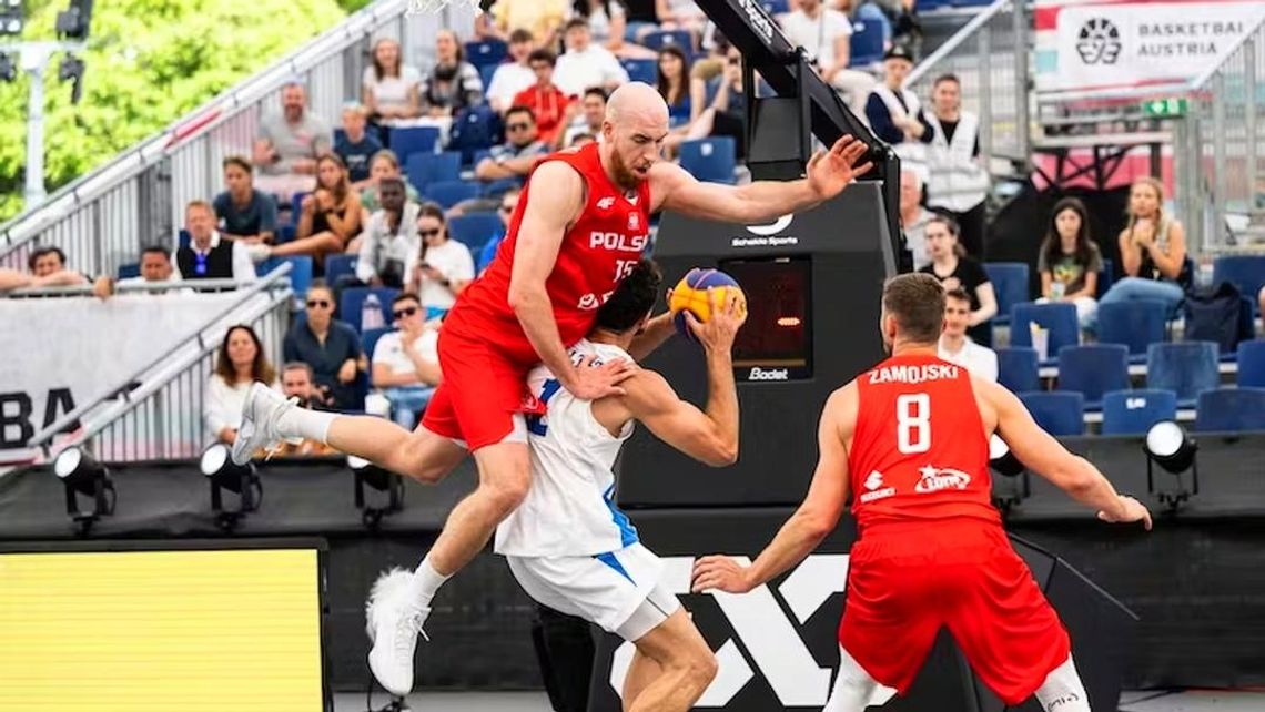 MŚ koszykarzy 3x3 – Polacy wygrali dwa mecze i awansowali do ćwierćfinałów