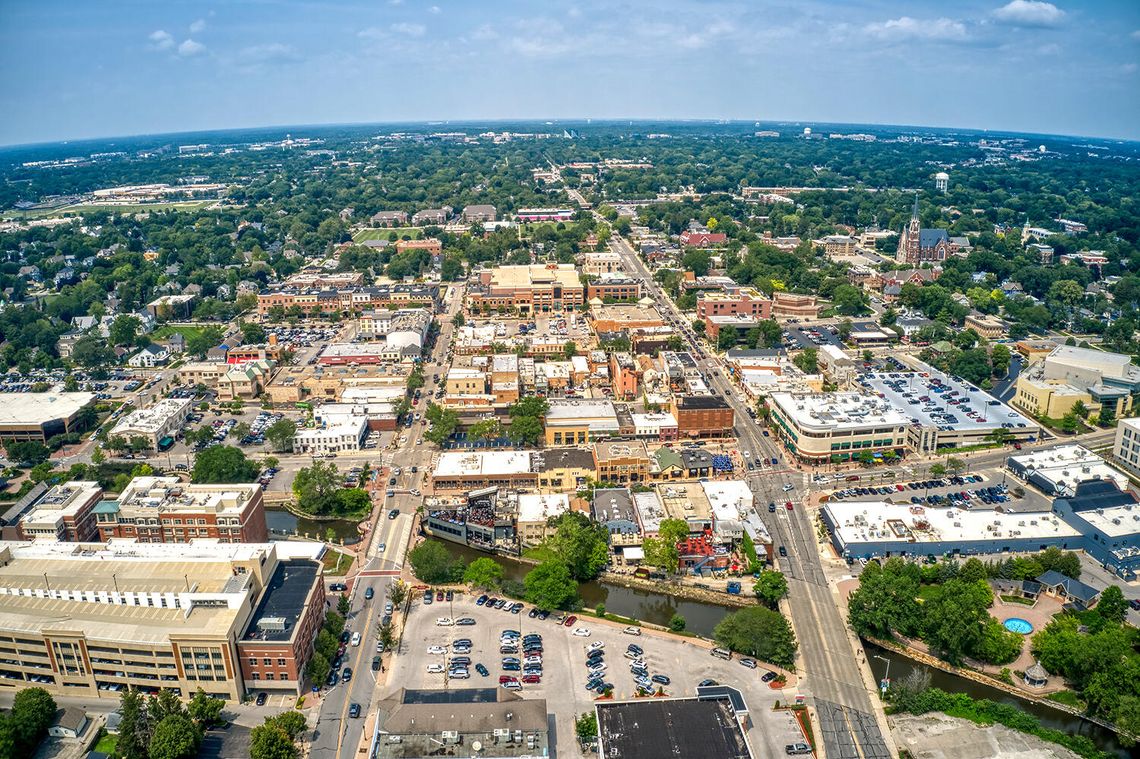 Naperville oficjalnie trzecim największym miastem Illinois