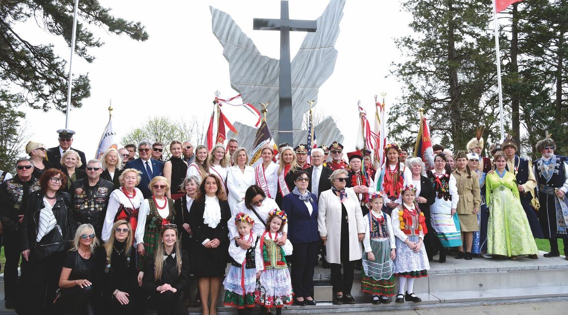 „Naród, który traci pamięć, traci sumienie”. Polonia w Chicago upamiętniła ofiary Katynia i Smoleńska