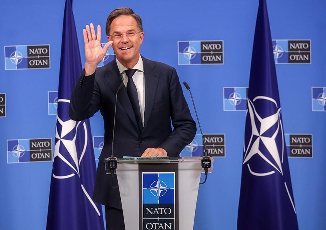 NATO. Mark Rutte zapowiedział, że będzie pracować nad zbliżaniem Ukrainy do NATO (WIDEO)