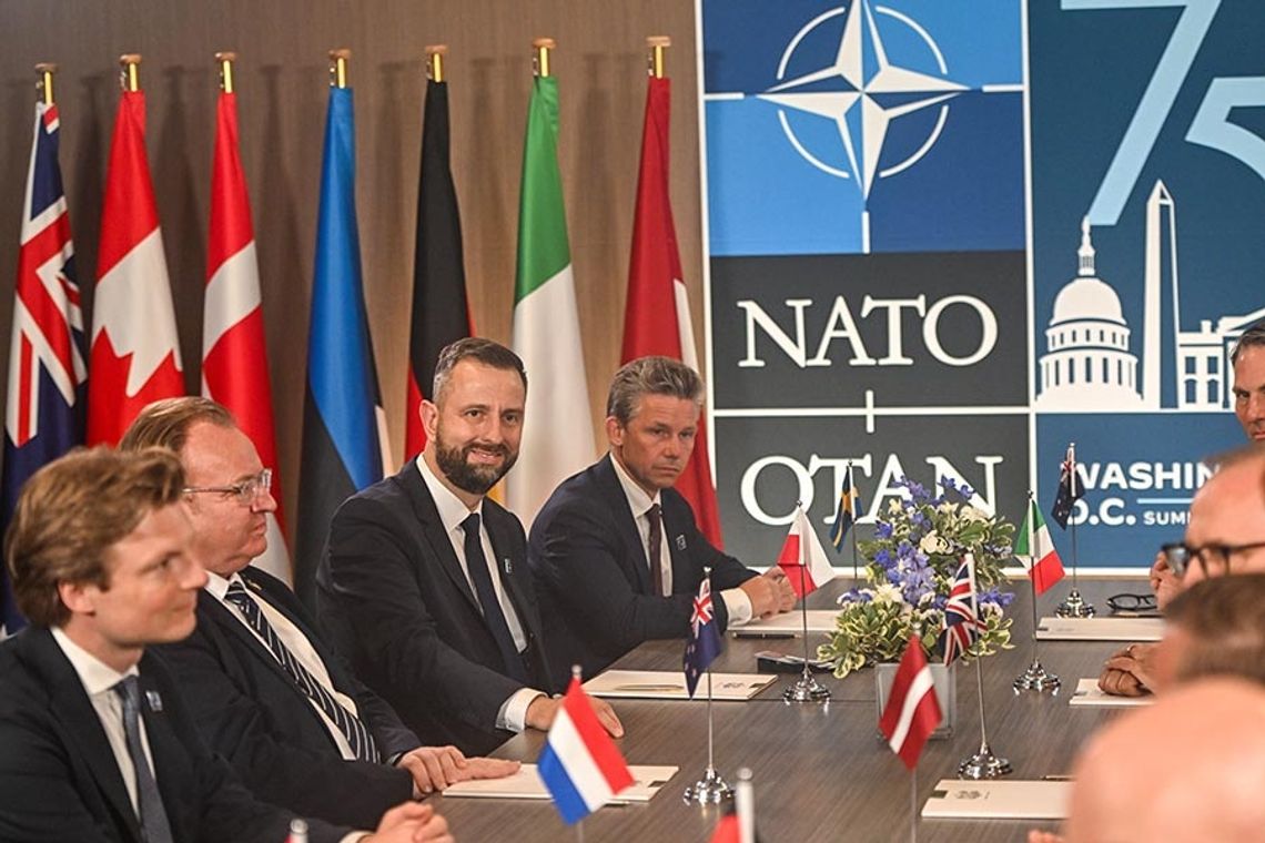 NATO. Szef MON: efekty inicjatywy ws. pocisków dalekiego zasięgu w ciągu 12 miesięcy