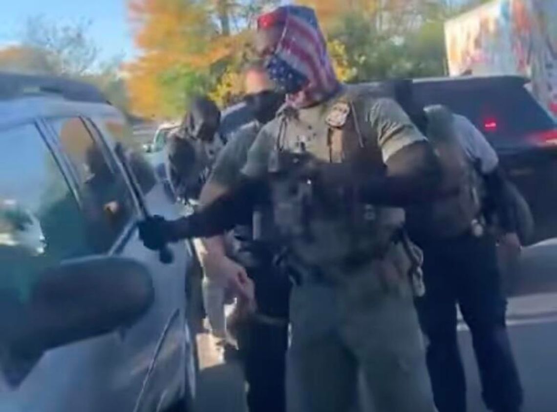 Niepokojące incydenty z udziałem agentów federalnych w Addison i Aurorze Niepokojące incydenty z udziałem agentów federalnych w Addison i Aurorze