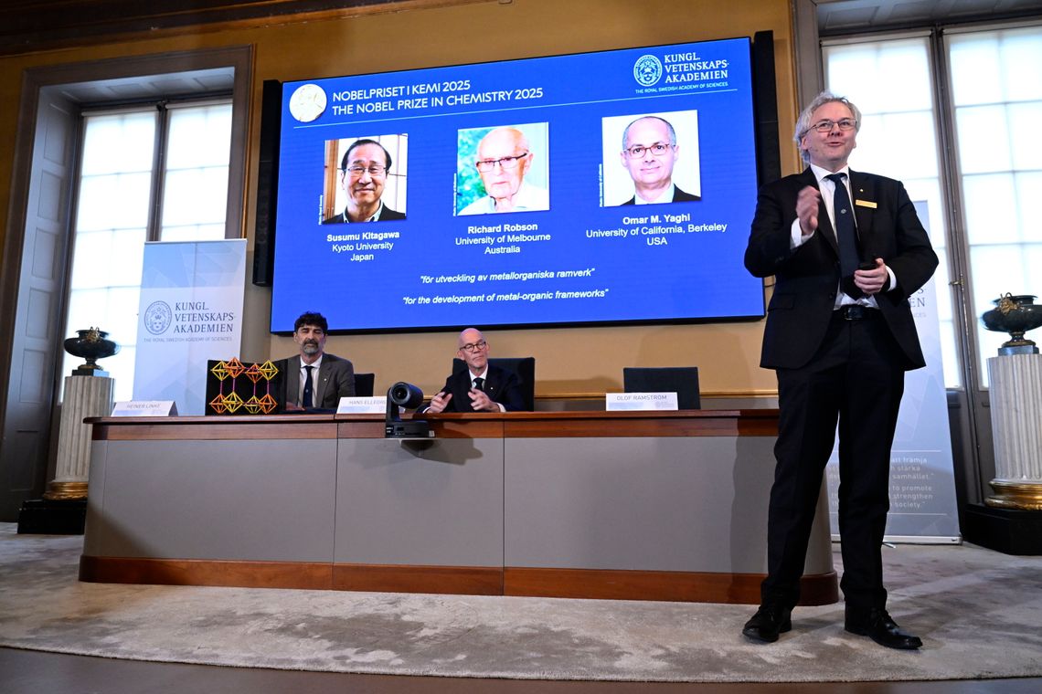 Nobel z chemii za „dziurawe kryształy” Nobel z chemii za „dziurawe kryształy”