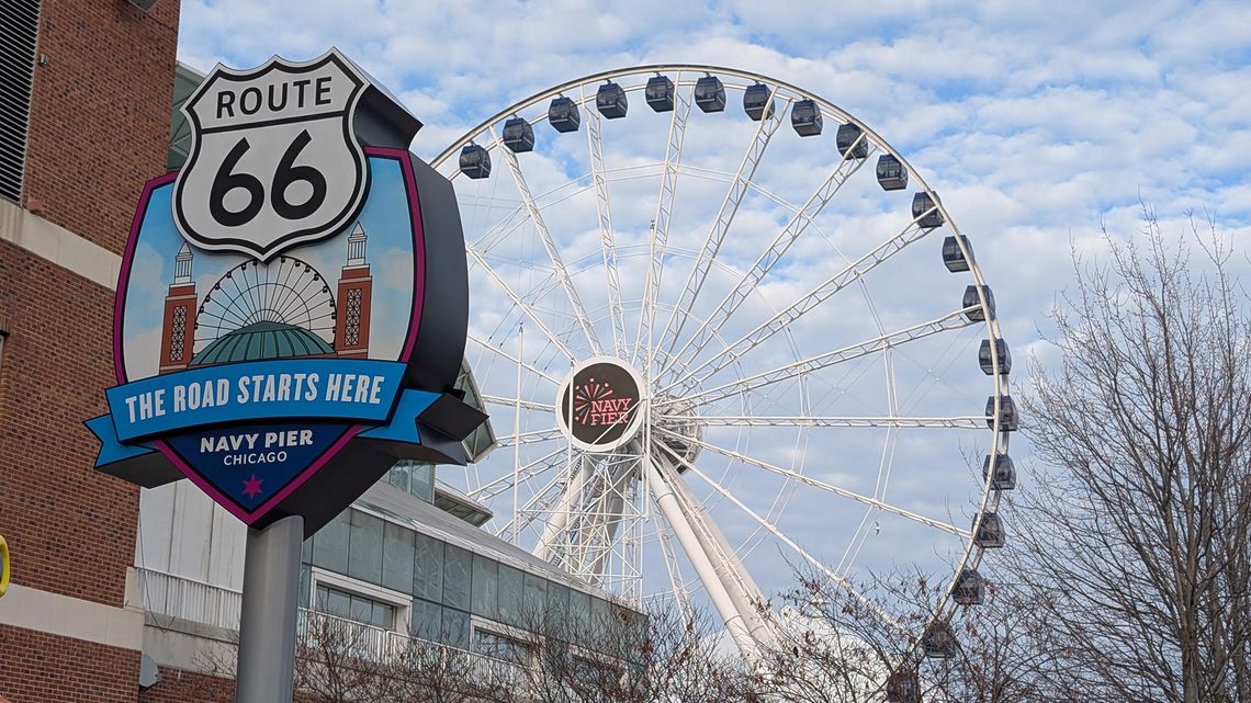 Nowa tablica w Navy Pier upamiętnia początek Route 66