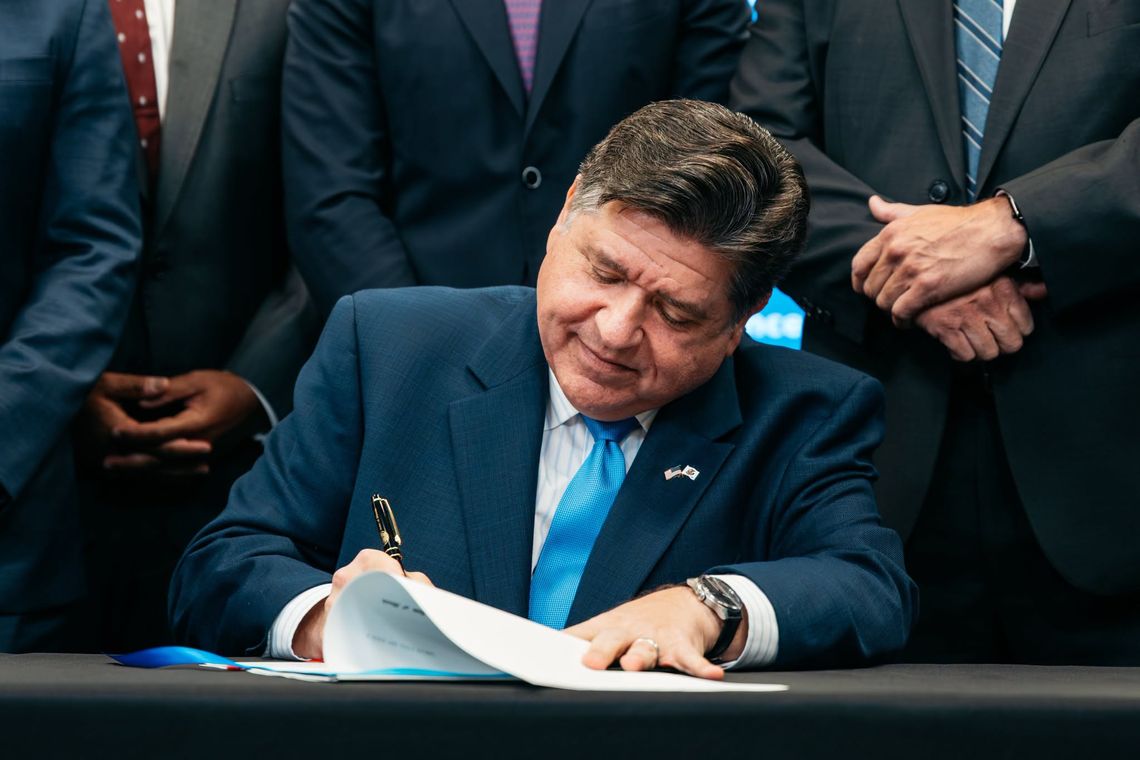 Nowe przepisy mają chronić przed podwyżkami ubezpieczenia aut i domów Nowe przepisy mają chronić przed podwyżkami ubezpieczenia aut i domów