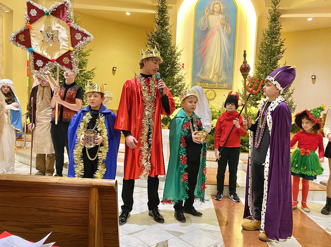 Noworoczna msza i jasełka: uczniowie Polskiej Szkoły im. Czesława Miłosza w Schaumburgu rozpoczęli nowy rok kalendarzowy w duchu wiary i tradycji Noworoczna msza i jasełka: uczniowie Polskiej Szkoły im. Czesława Miłosza w Schaumburgu rozpoczęli nowy rok kalendarzowy w duchu wiary i tradycji