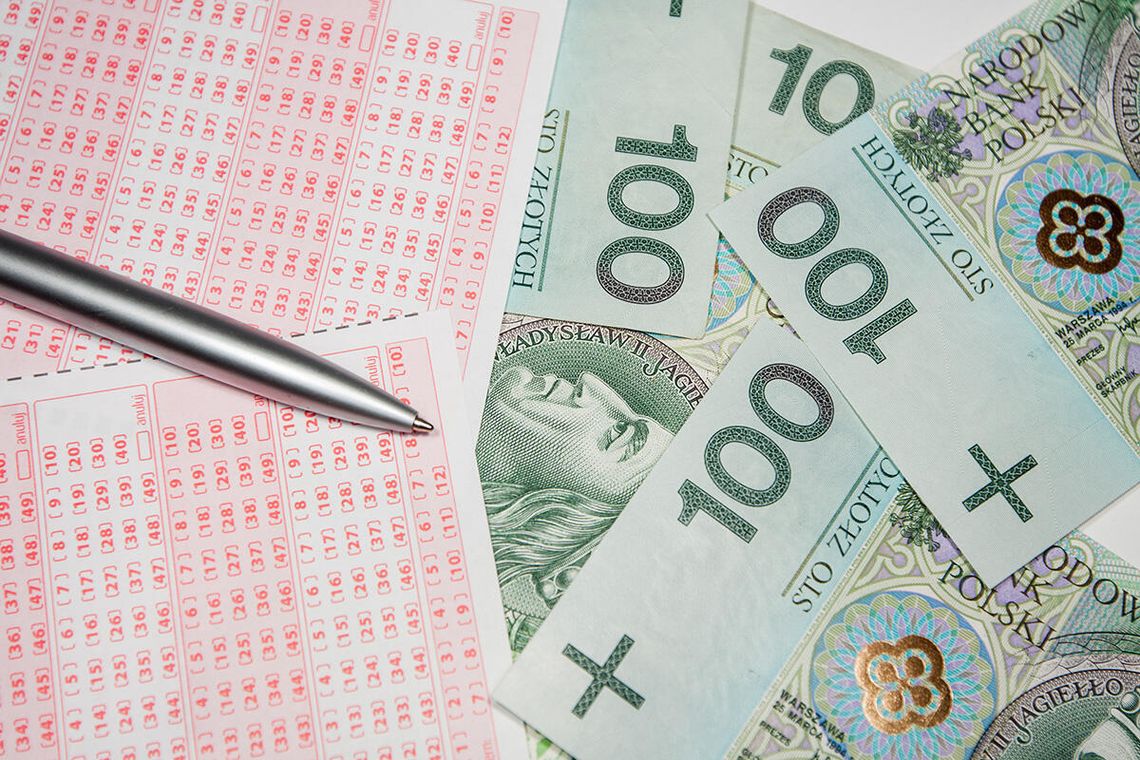 Od punktu stacjonarnego do aplikacji – cyfrowa ewolucja polskiego LOTTO