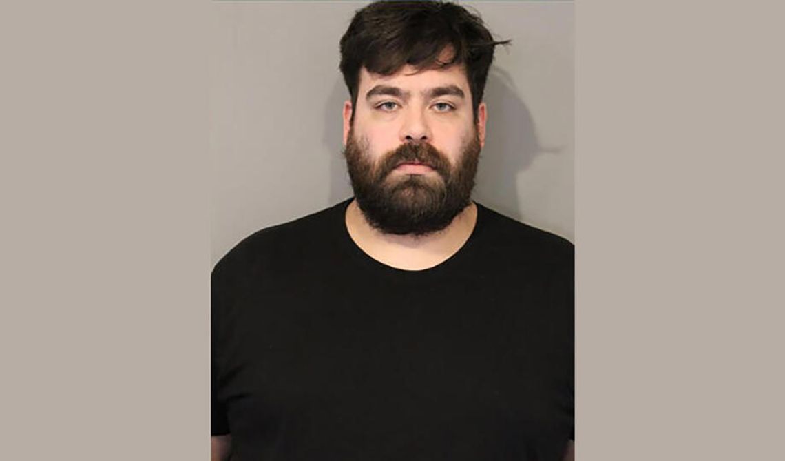 Ogrodnik świadkiem próby zabójstwa żony przez męża w Buffalo Grove Ogrodnik świadkiem próby zabójstwa żony przez męża w Buffalo Grove