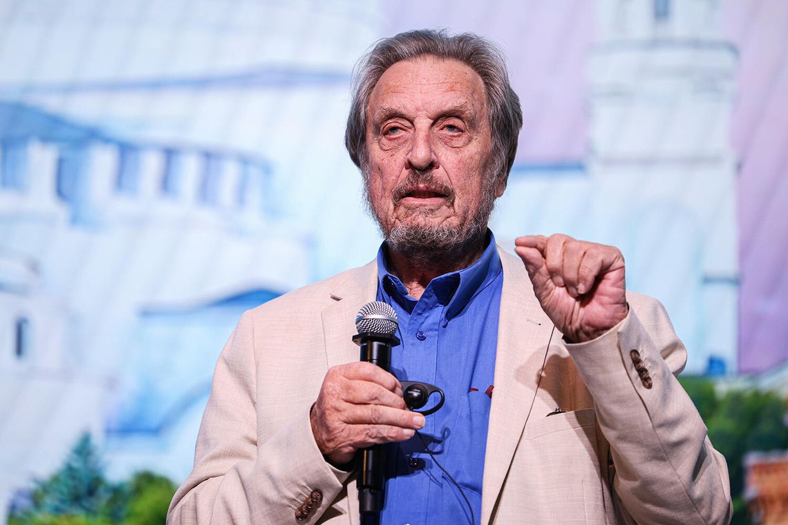 Ojciec Elona Muska rozważa utworzenie centrum badania długowieczności Ojciec Elona Muska rozważa utworzenie centrum badania długowieczności