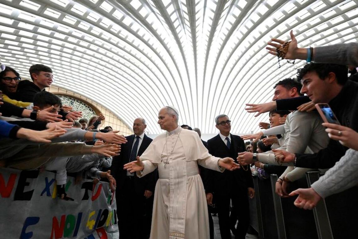 Papież do młodzieży: nie czekajcie na to, aż świat przyjmie was z otwartymi ramionami Papież do młodzieży: nie czekajcie na to, aż świat przyjmie was z otwartymi ramionami