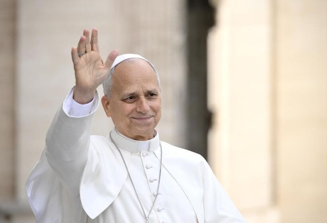 Papież Leon XIV zagłosował korespondencyjnie w wyborach w USA, historyczny głos z Watykanu trafił do Illinois Papież Leon XIV zagłosował korespondencyjnie w wyborach w USA, historyczny głos z Watykanu trafił do Illinois