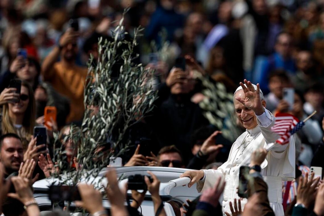 Papież w Niedzielę Palmową: Bóg nie słucha modlitwy tych, którzy prowadzą wojnę