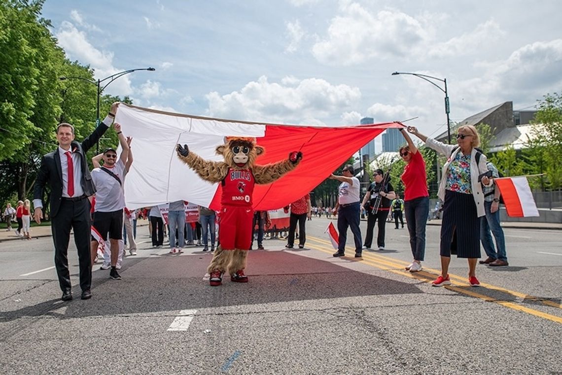 Parada Konstytucji 3 Maja w Chicago! (WIDEO)