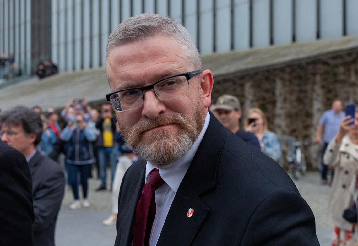 Parlament Europejski uchylił immunitet europosła Grzegorza Brauna