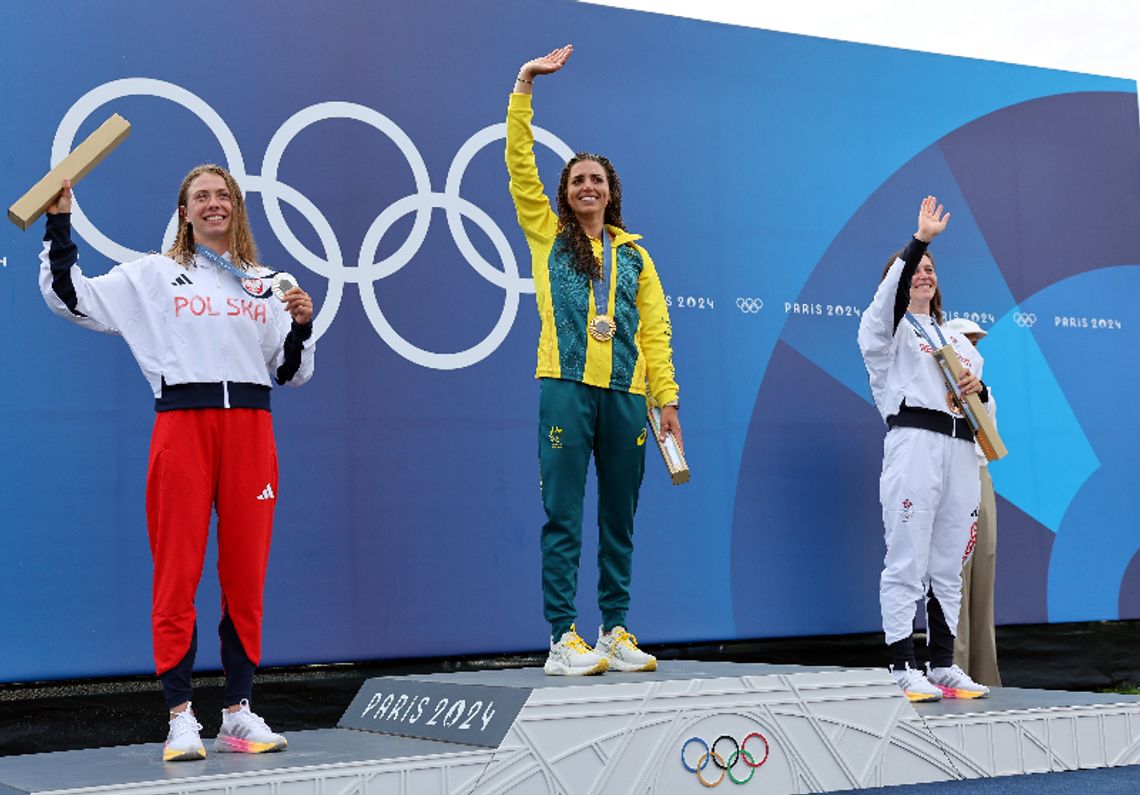 Paryż - pierwszy medal dla Polski, zwycięstwa siatkarek i Linette