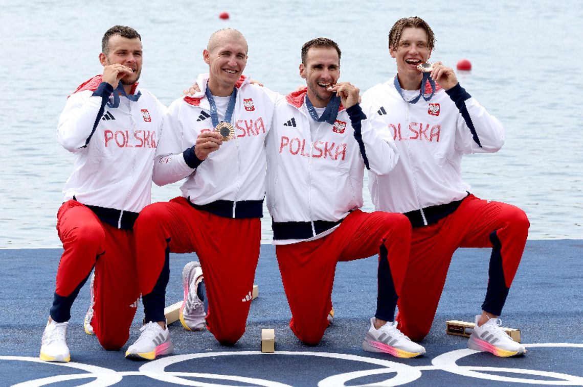 Paryż/wioślarstwo - brązowy medal  polskiej czwórki podwójnej mężczyzn