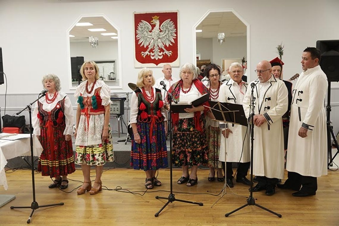 Pełna wzruszeń polonijna biesiada poetycko-muzyczna dedykowana św. Janowi Pawłowi II