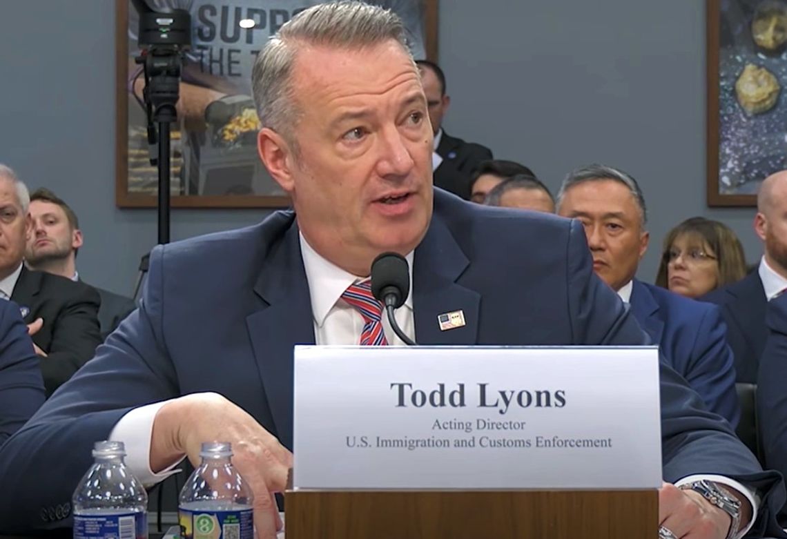 Pełniący obowiązki dyrektora ICE rezygnuje ze stanowiska