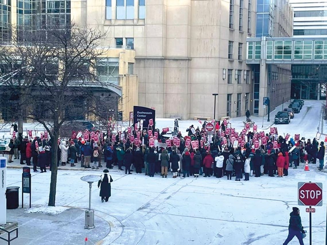 Pielęgniarki z University of Chicago domagają się zwiększenia personelu i poprawy bezpieczeństwa