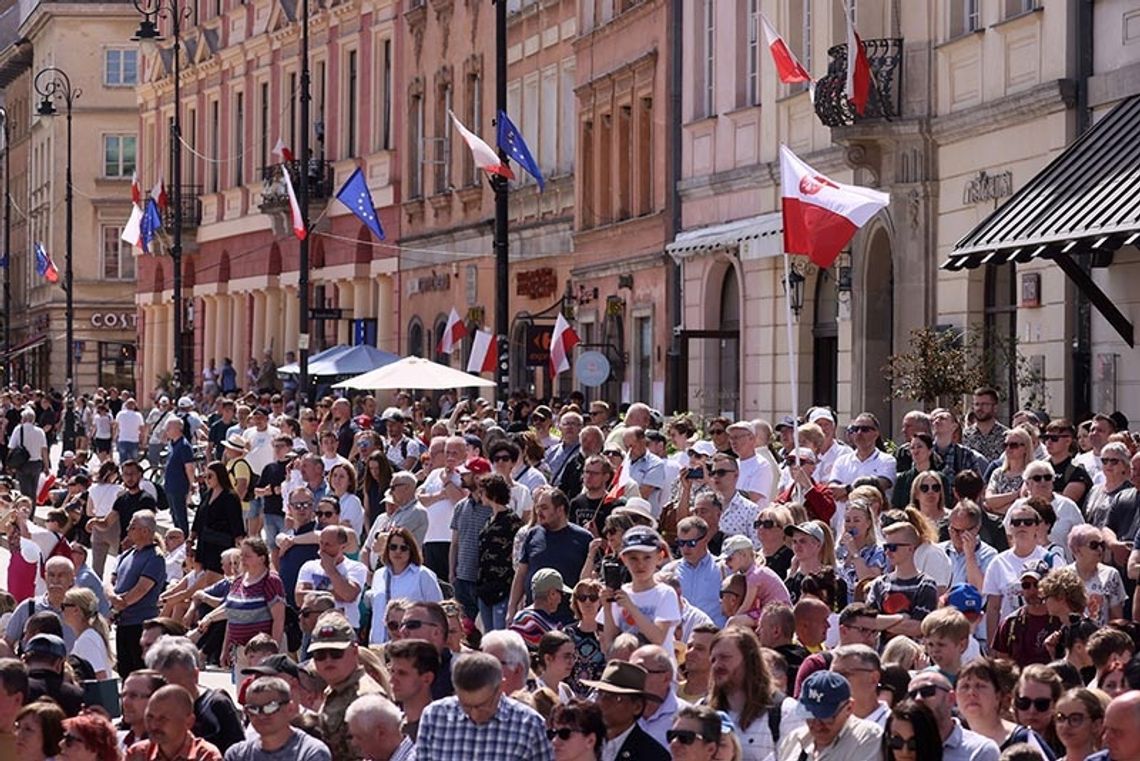 Pikniki, defilady i koncerty - tak Polscy świętowali Święto Konstytucji 3 maja