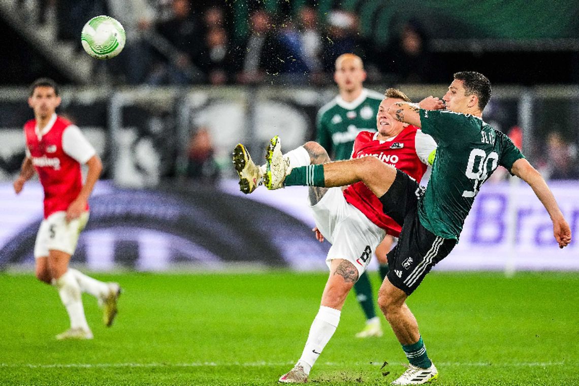 Piłkarska LK - Legia bez punktów w Alkmaar, asysta Casha