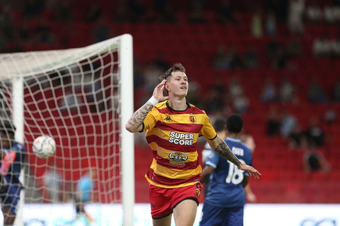 Piłkarska LK - Remis Jagiellonii w Tiranie i awans do fazy ligowej Piłkarska LK - Remis Jagiellonii w Tiranie i awans do fazy ligowej